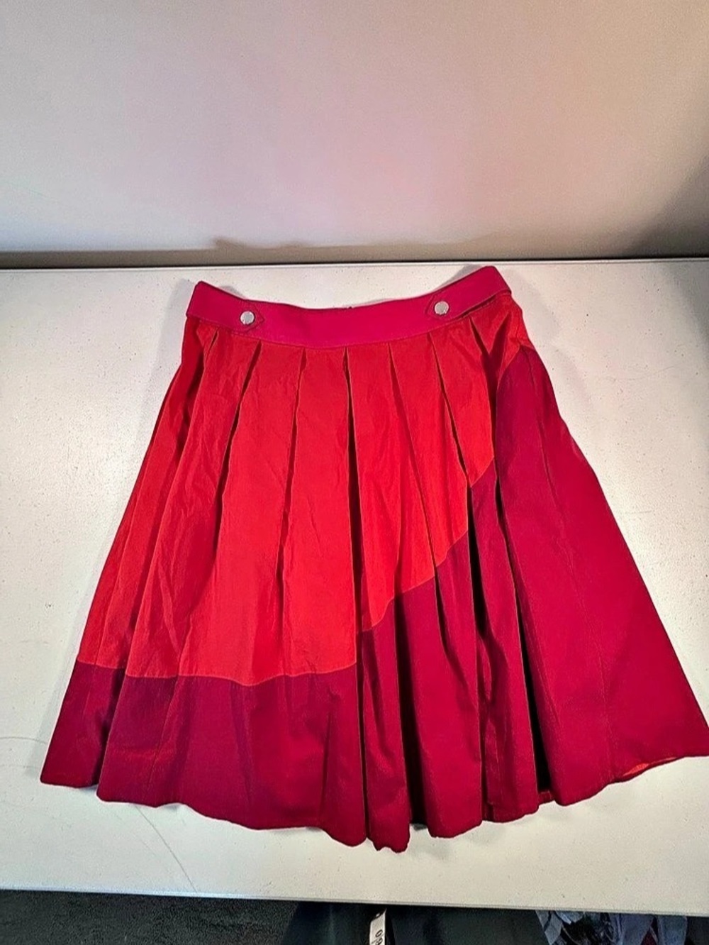 Karen Millen Color Block Pleated Mini Skirt Size 8 Like New